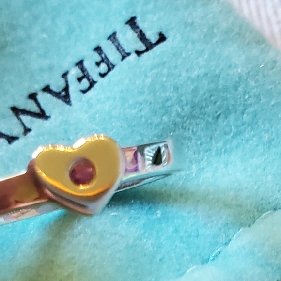 Tiffany & Co. Elsa Peretti heart design with Pink Sapphire ring. New - Picture 1 of 4